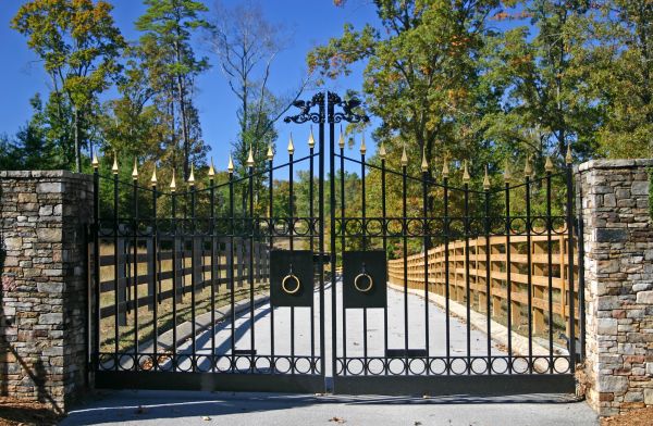 Temecula Driveway Gate Service